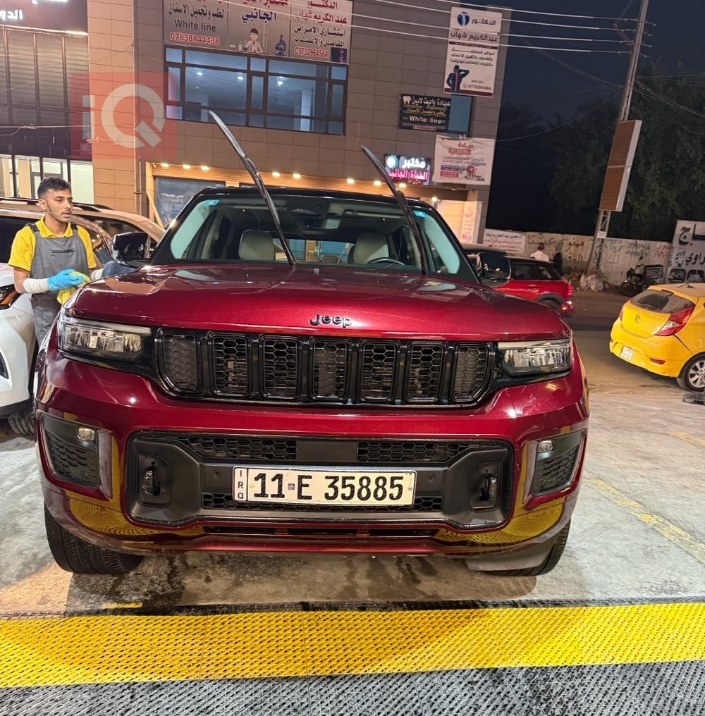 جیپ گراند شیرۆکی